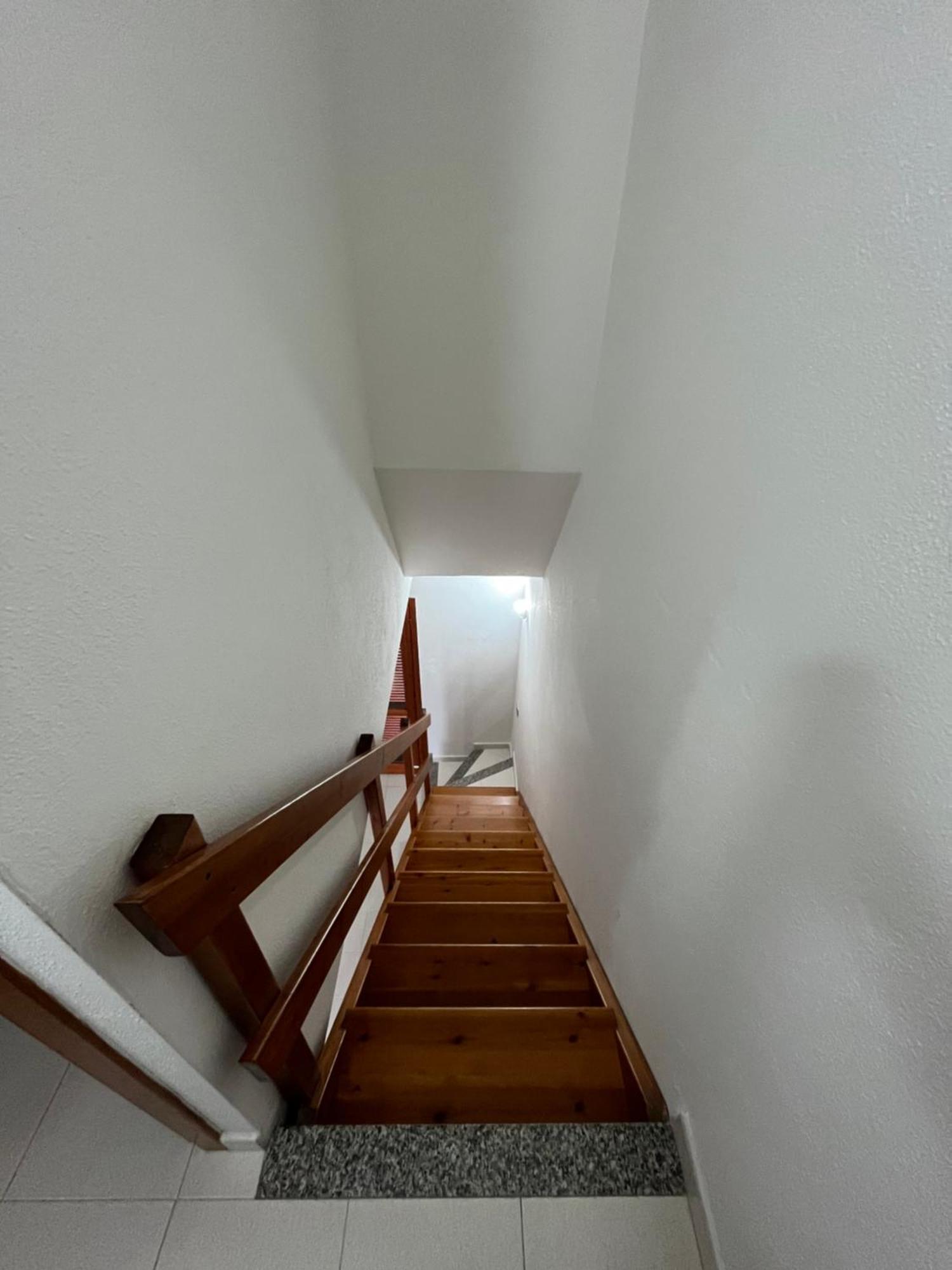 Casa Sviluppata Su Due Piani Con Doppia Veranda E Parcheggio Privato San Teodoro  Esterno foto